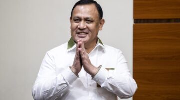 Ketua KPK Firli Bahuri Tersangka, Diminta Mundur dan Terancam Hukuman Seumur Hidup