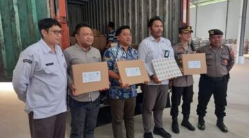 Pengamaman Gudang Logistik KPU Kota Semarang, 7 personel Polsek Ngaliyan Melekat Penuh Untuk Pengamanan Logistik Pemilu